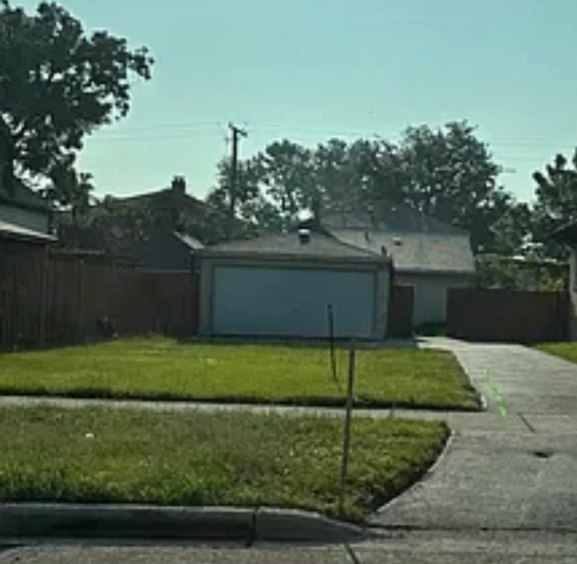2 bed, 977 sqft, $2,000 — Photo 1
