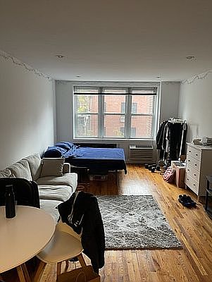 1st image of 320 W 30th St APT 5B