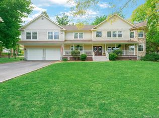 2 Seaview Ledge, Shoreham, NY 11786