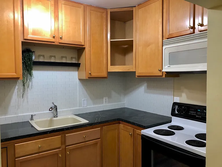 46 Orange St #1 — Photo 6