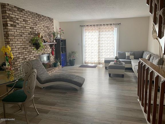 2nd image of 2551 Essex Ct #44
