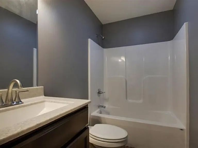 1216 Spruce St — Photo 8