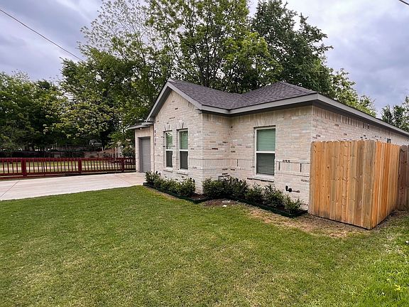 2nd image of 8730 Dunlap St