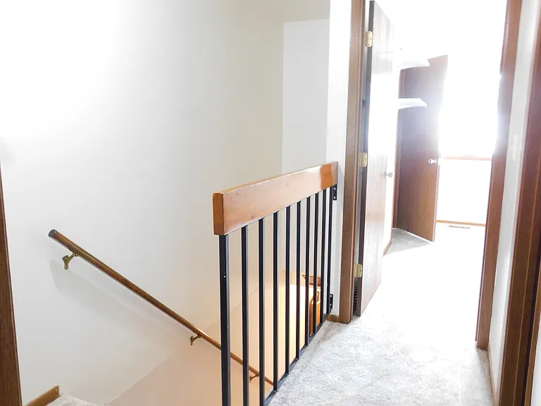 825 Woodgate Dr — Photo 13