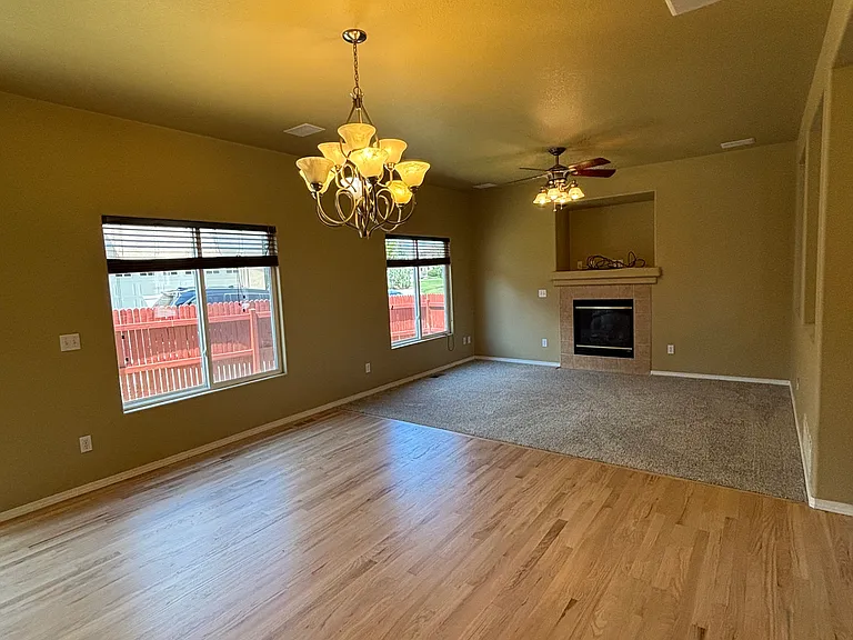 6594 Silverwind Cir — Photo 6