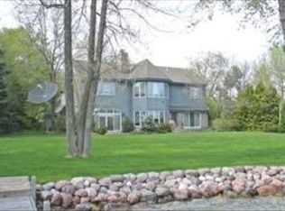 N61W30697 Beaver View Rd, Hartland, WI 53029