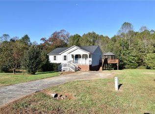 950 Arrow St, Lincolnton, NC 28092