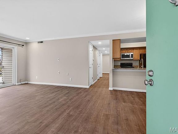 3rd image of 522 Nirk Ave APT I