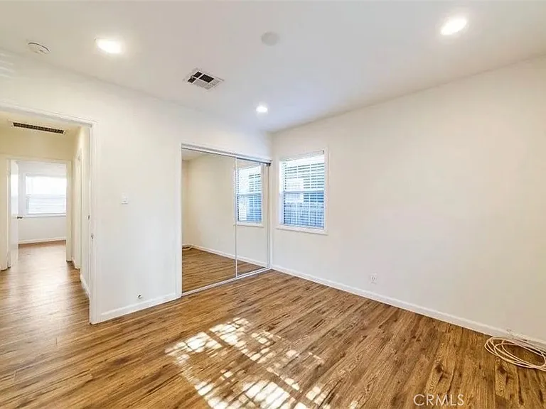 11613 Haynes St — Photo 8