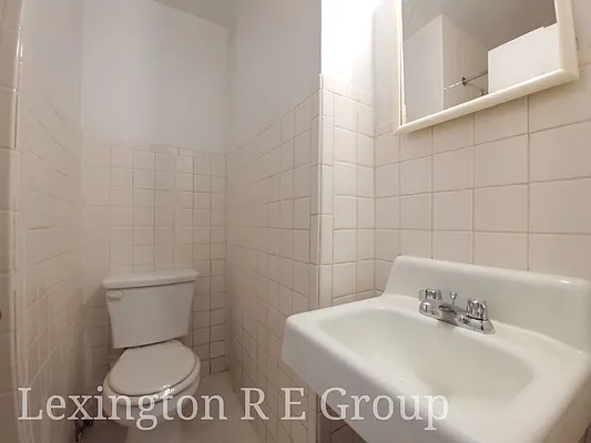 Rented by Lexington Real Estate Group | media 14