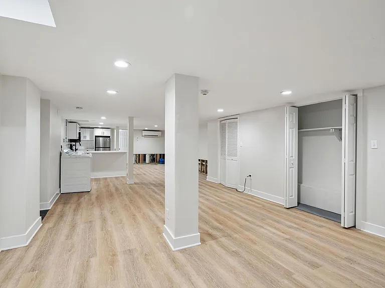 4815 Baltimore Ave — Photo 8