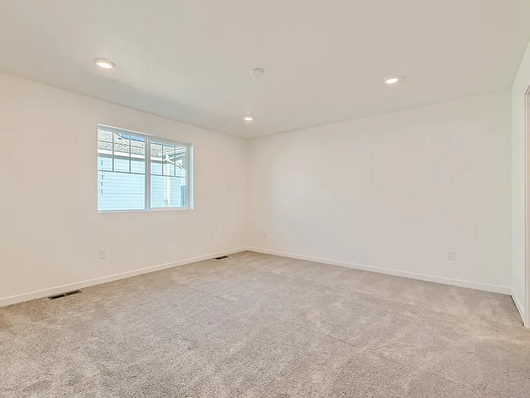 637 Acorn Pl — Photo 12