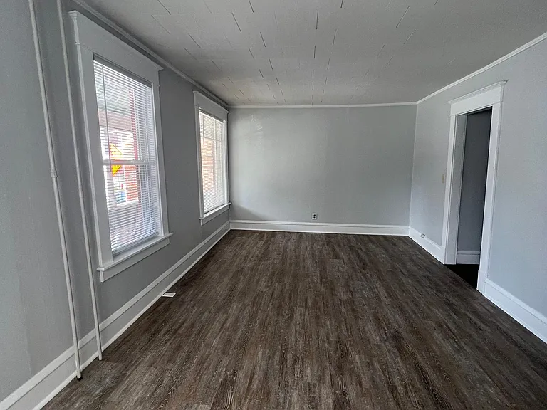 198 King St #2 — Photo 10