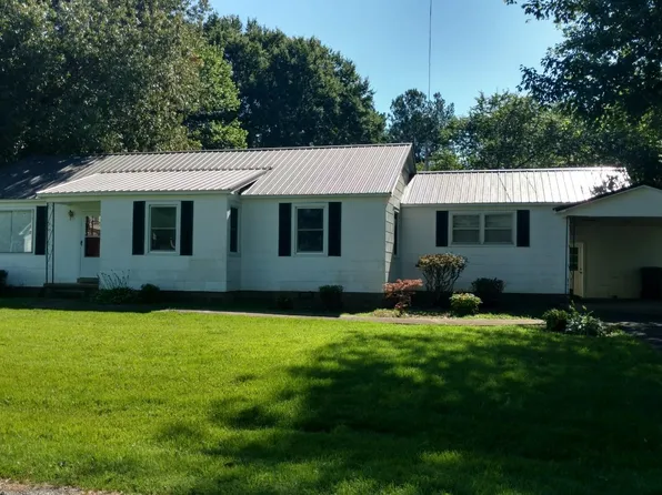 208 N Durham Ave, Sharon, TN 38255