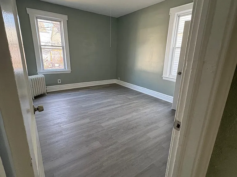 556 S Clinton St #1 — Photo 5