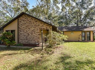 2203 Queen Palm Dr, Edgewater, FL 32141