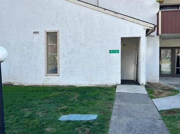 810 Charlotte Way APT 103, Enola, PA 17025