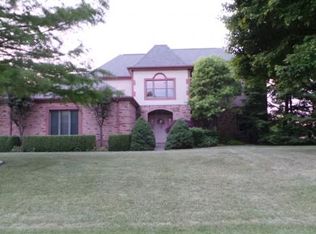 20 S Country Club Rd, Mattoon, IL 61938