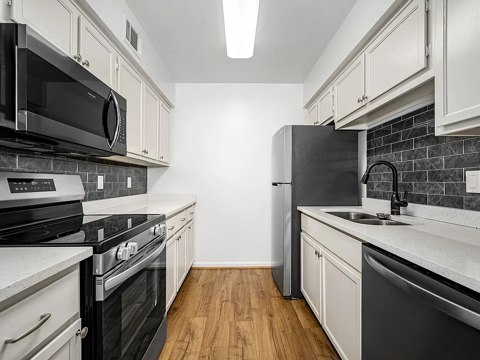 2122 Acklen Ave #5