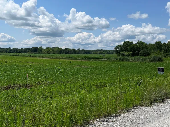 17564 Gilmore Rd, Armada, MI 48005