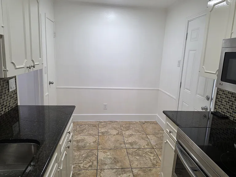 7937 Royal Ln #124 — Photo 3