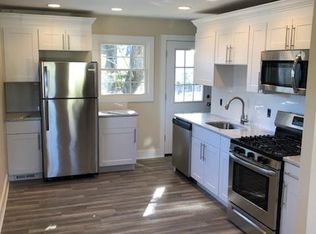 1301 Matthews Dr, Rockville, MD 20851