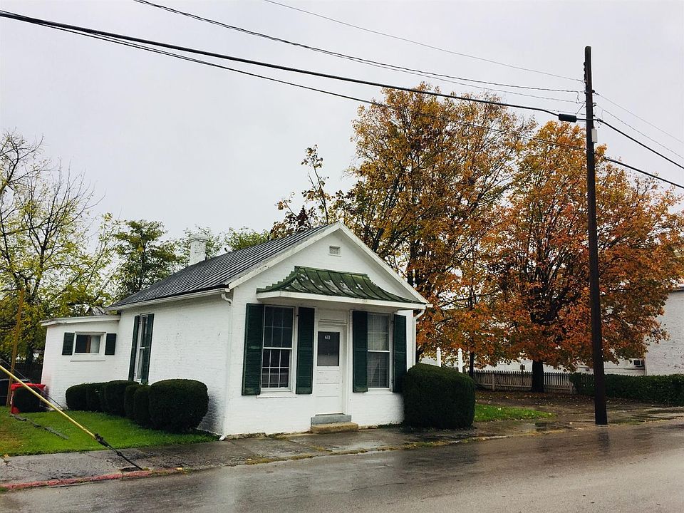 1st image of 206 E Pleasant St