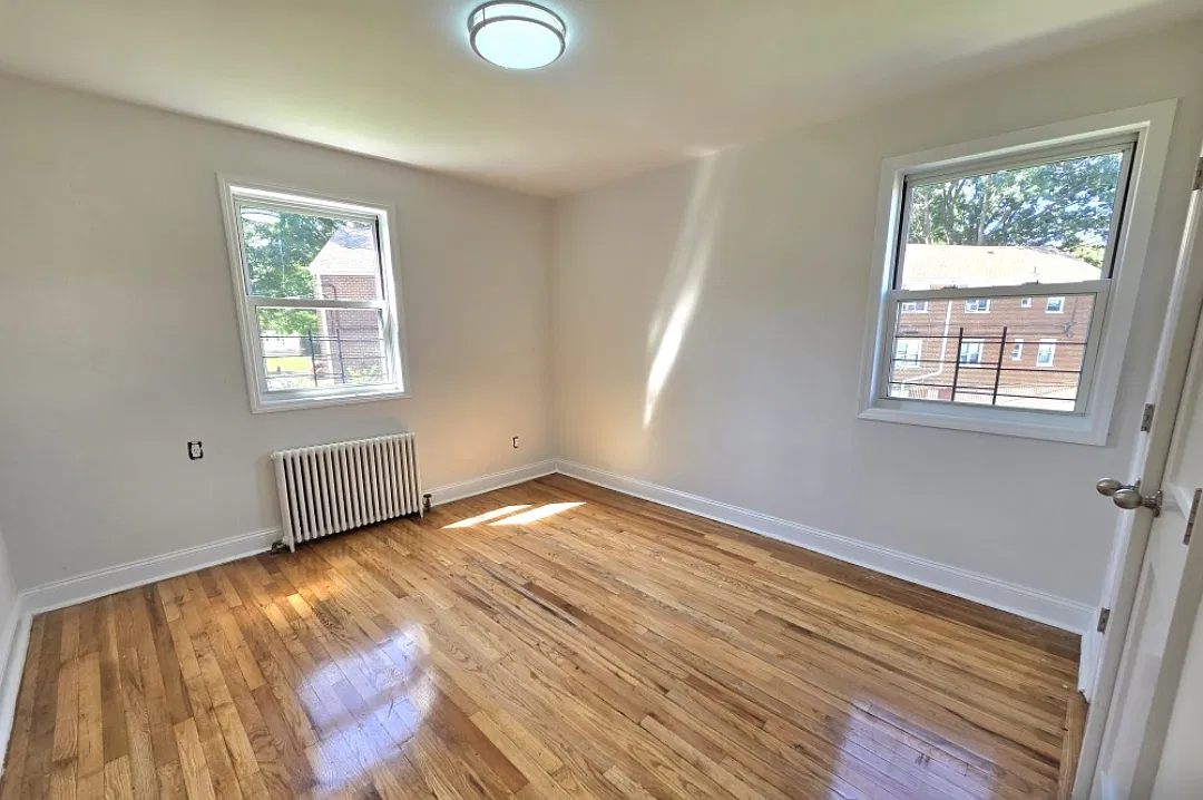 2 bed, 855 sqft, $2,698 — Photo 4