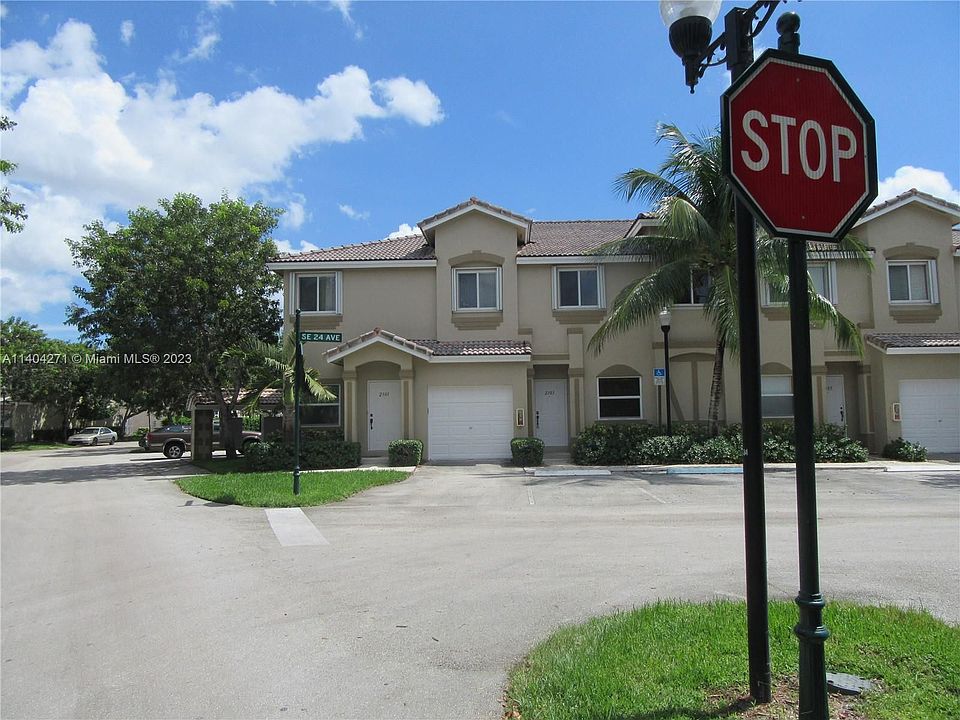 1st image of 2303 SE 24th Ave #2303