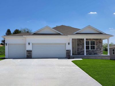 25107 Eagle Vista Dr, Adel, IA, 50003