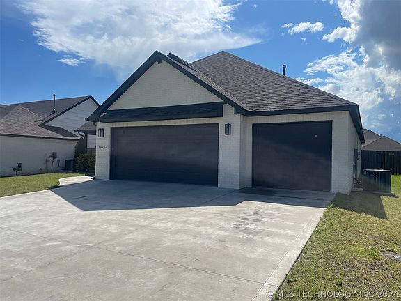 3rd image of 10202 S 229th East Ave