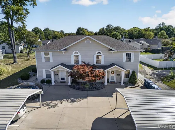 1307 Poplar St APT C, Highland, IL 62249