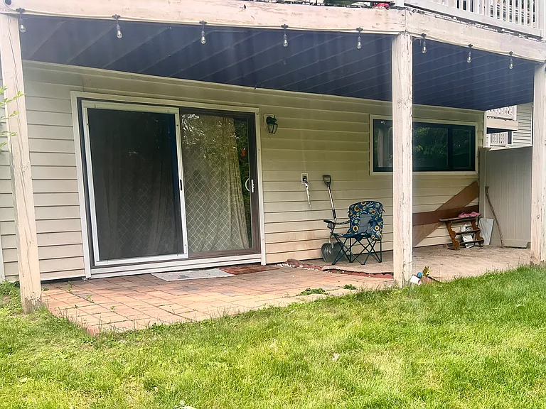 28 Currier Way — Photo 2