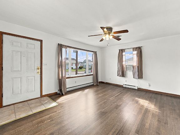 5th image of 103 Young Ave APT B