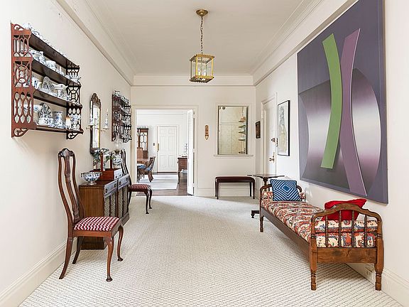 5th image of 146 Central Park W Unit 10A