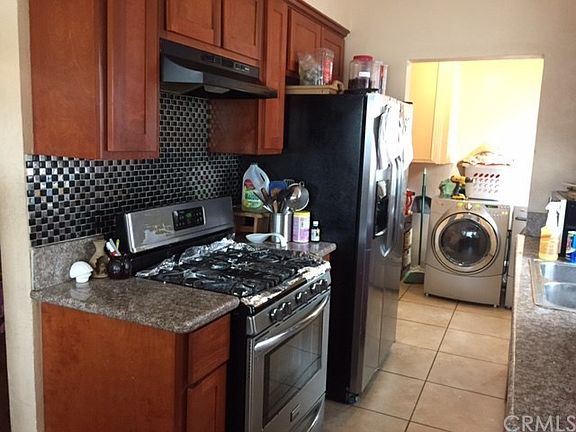 3rd image of 1306 E 112th St