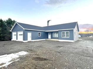 15 Kidder Rd, South China, ME 04358