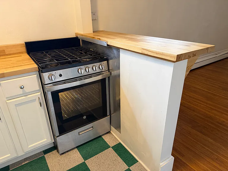 153 Allen St — Photo 21