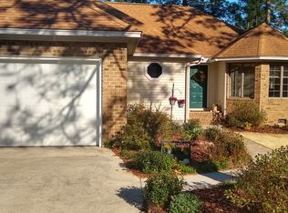 102 Pinnacle Ct, West End, NC 27376