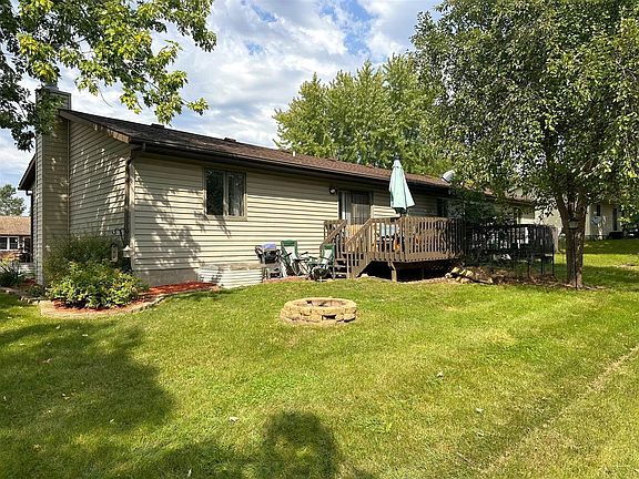 3rd image of 934/936 6th Ave N