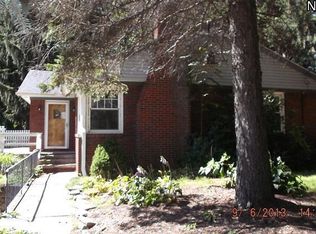 821 Lakeview Ave, Conneaut, OH 44030