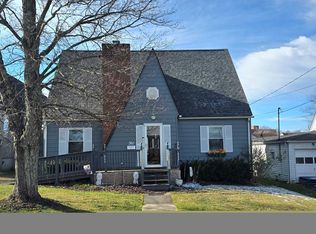 361 Kelly Ave, Oak Hill, WV 25901