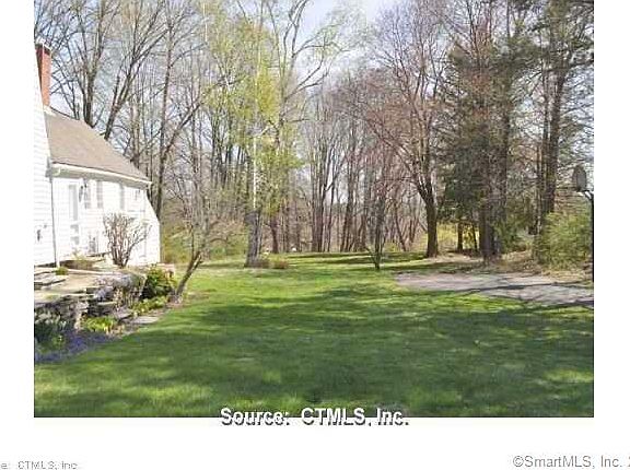 5th image of 34 Tolland Grn