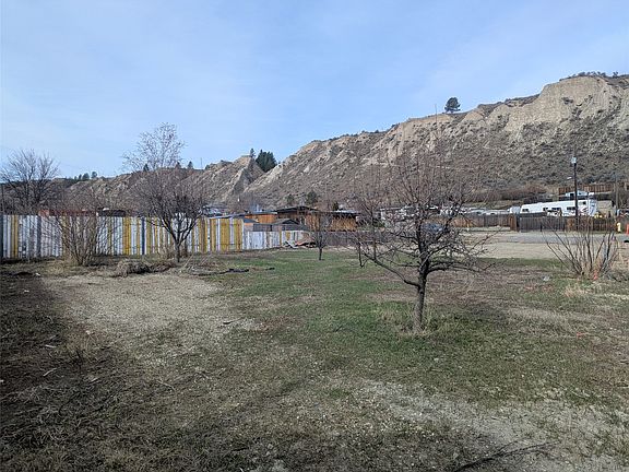 3rd image of 4940 Gerella Rd