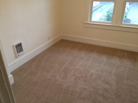 3rd image of 408 9th Ave SE #2