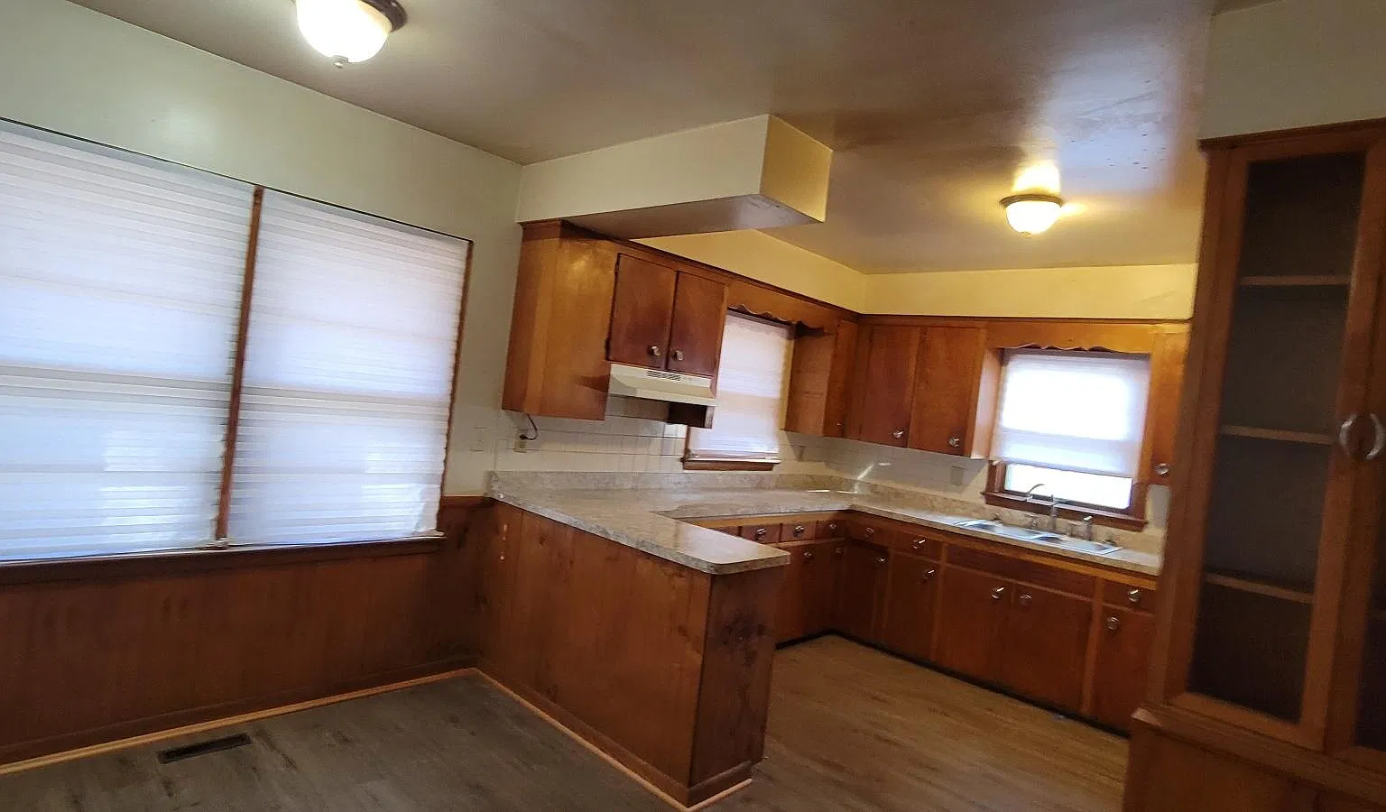 643 Lakewood Blvd — Photo 4