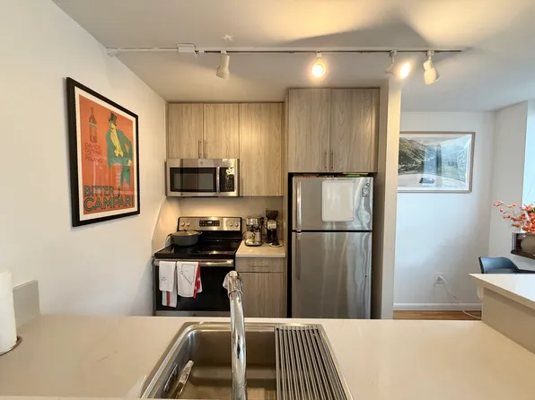 121 Reade Street image 3 of 12