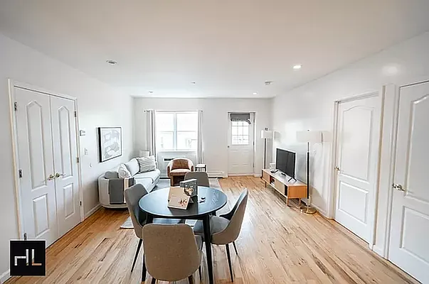Living room, photo 3