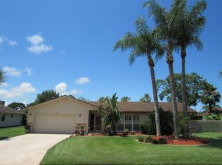 860 Preston Trl, Melbourne, FL 32940