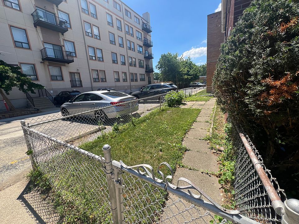 Side Yard with Parking